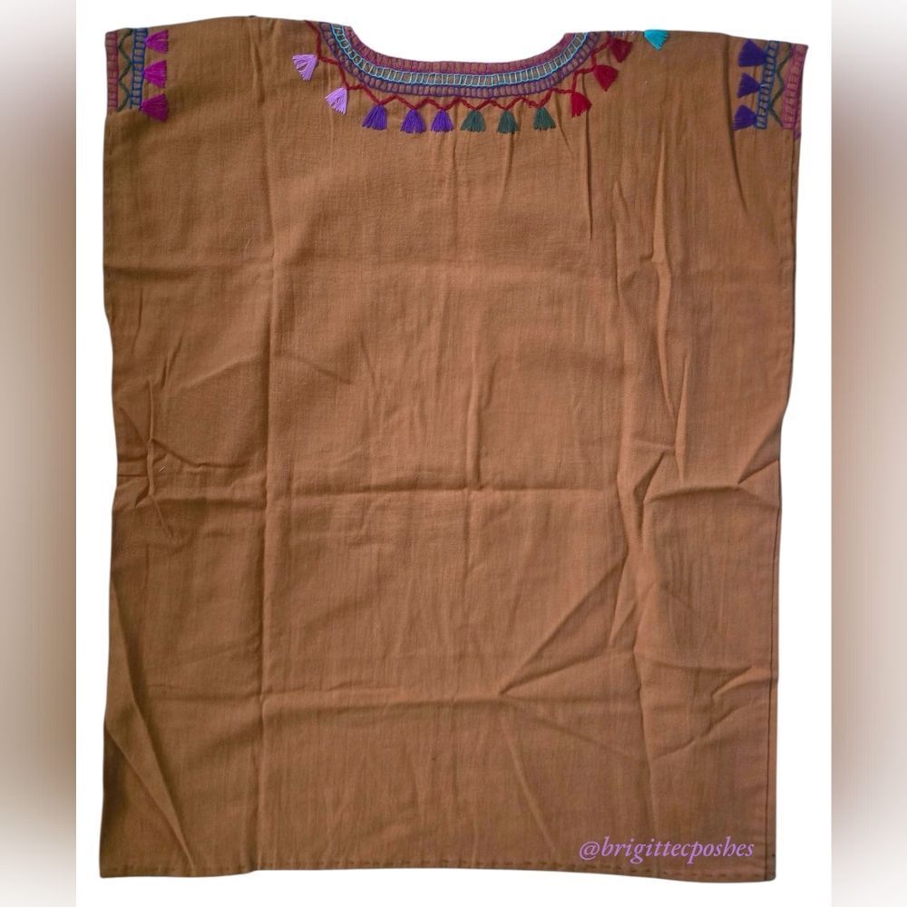 HANDMADE Traditional Embroidered Mexican Blouse - Picture 8 of 11